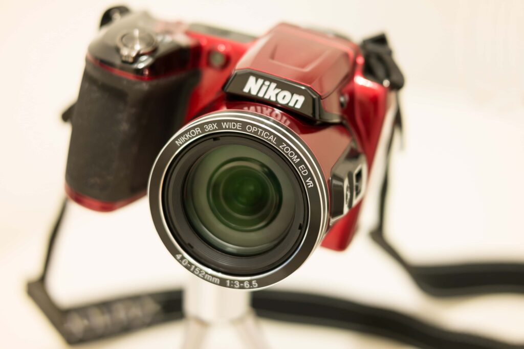 camera-photography-red-lens-nikon-reflex-camera